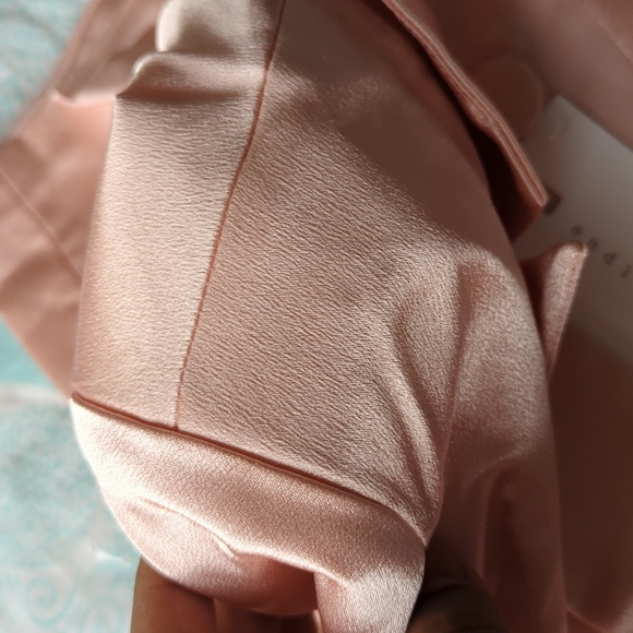 Endless Rose Satin Blazer - Picture 9 of 9